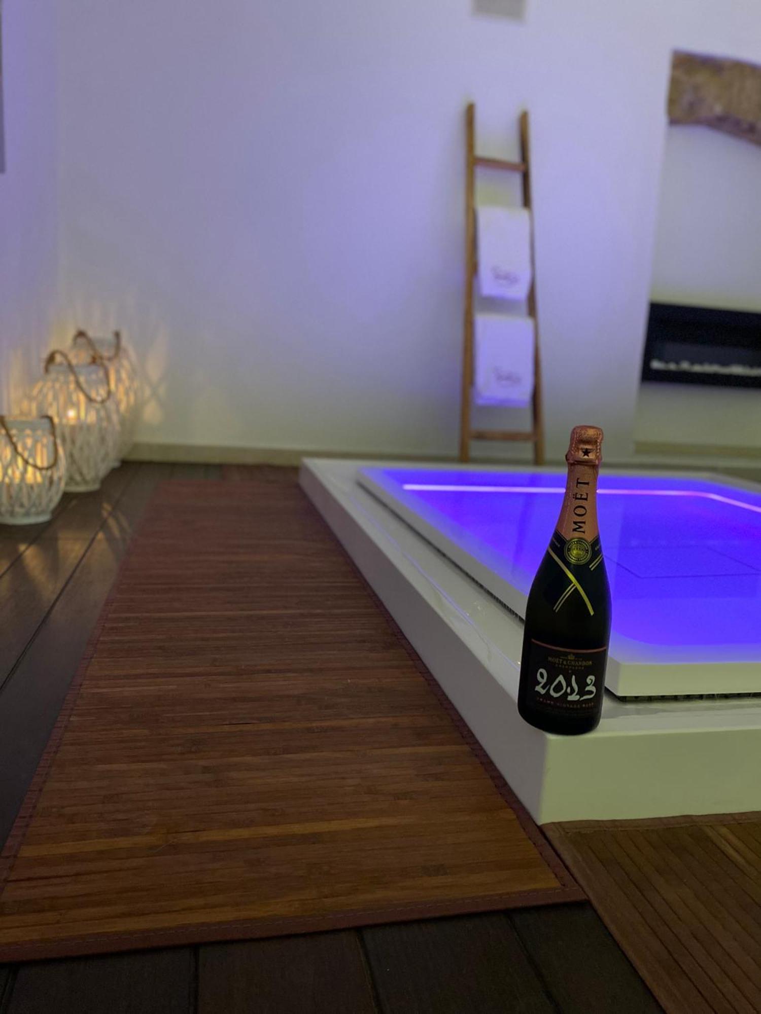 Suite87 Мезаньє Екстер'єр фото